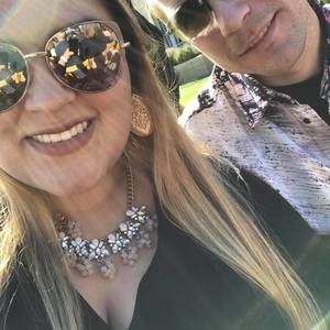 Meet your Posher, Liza